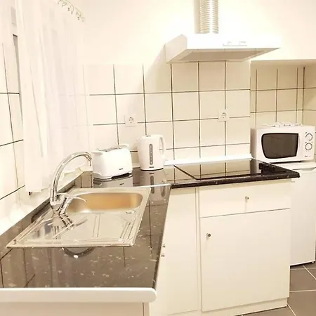 Inloveapartments - Typical Alfama Balcony Διαμέρισμα *